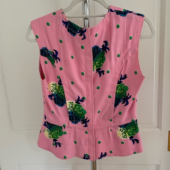 MARC JACOBS NWOT! Pink floral blouse with peplum detail. - Picture 10 of 14